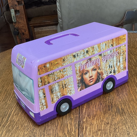 Britney Spears Other - Britney Spears Concert Tour Bus